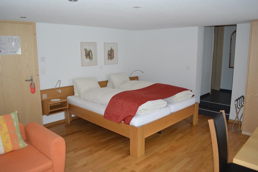Obergesteln Hotel Grimsel מראה חיצוני תמונה